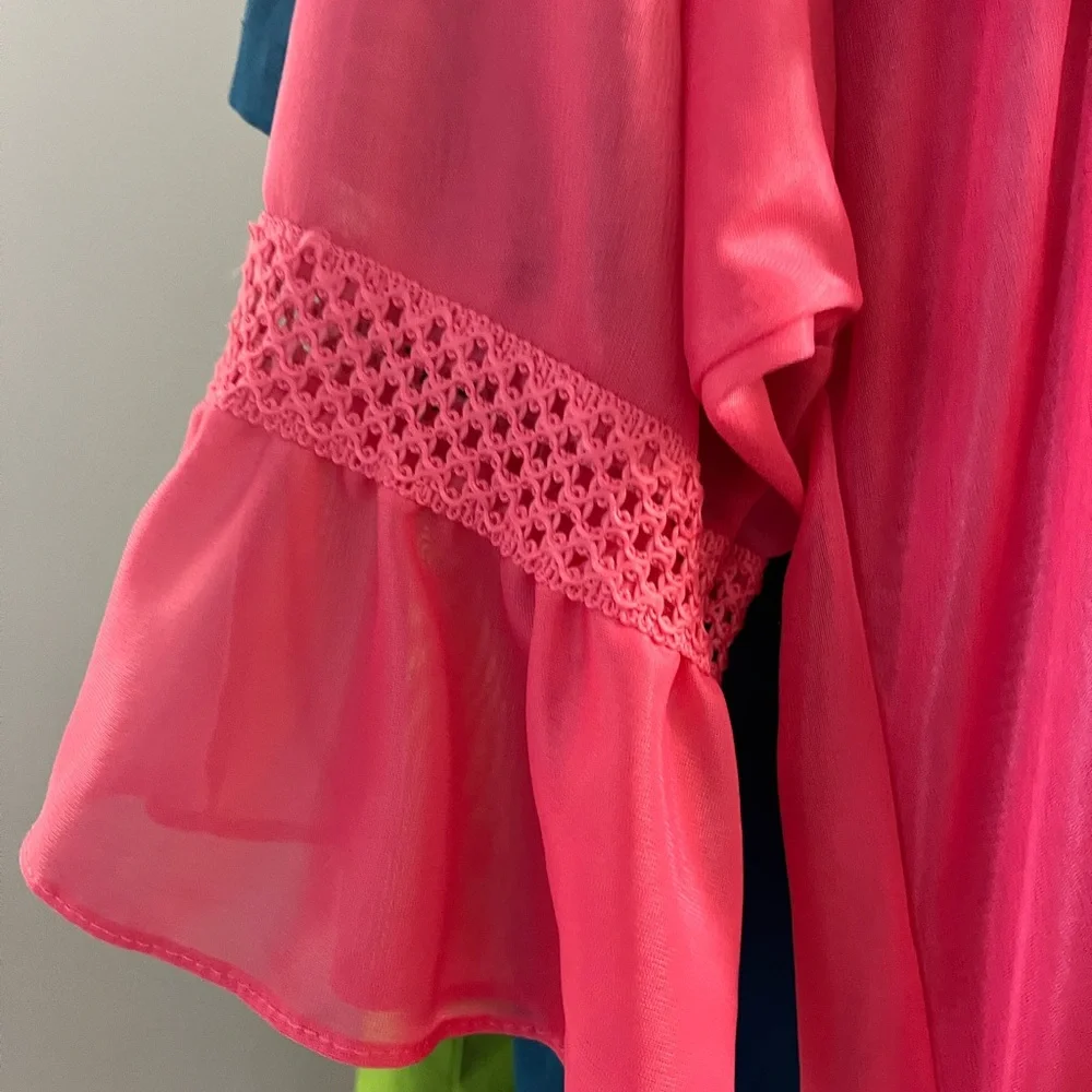 Chaser Vibrant Pink Lace Robe - Picture 3 of 5